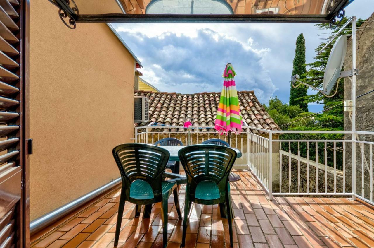 Old Town Charming House Villa Selce Bagian luar foto