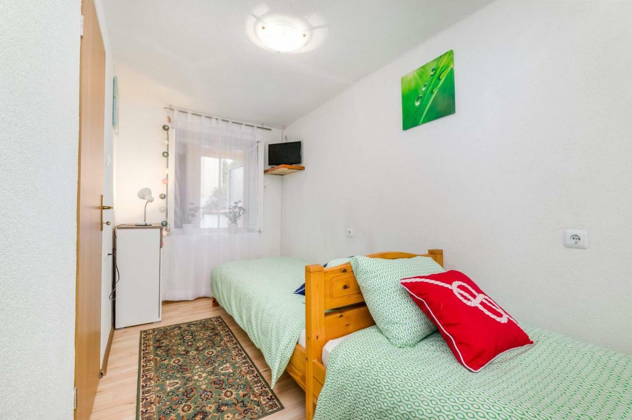 Old Town Charming House Villa Selce Bagian luar foto